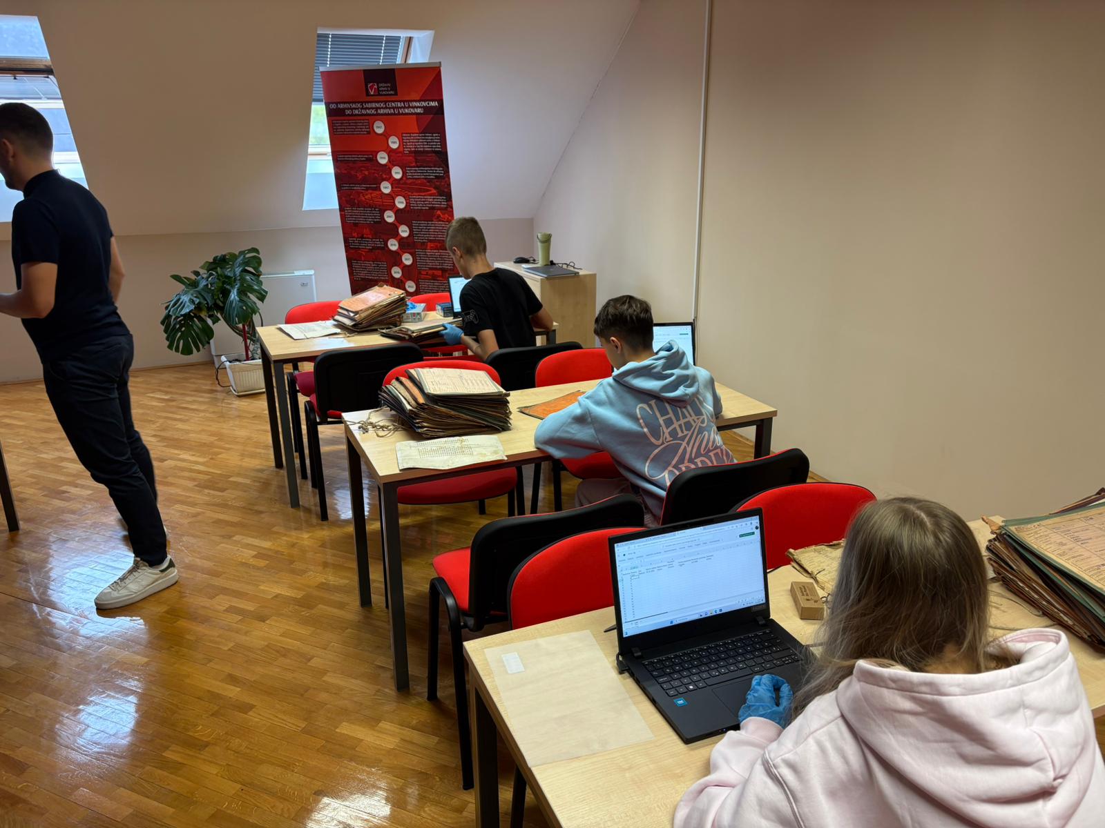 „Mali arhivisti“ u Državnom arhivu u Vukovaru